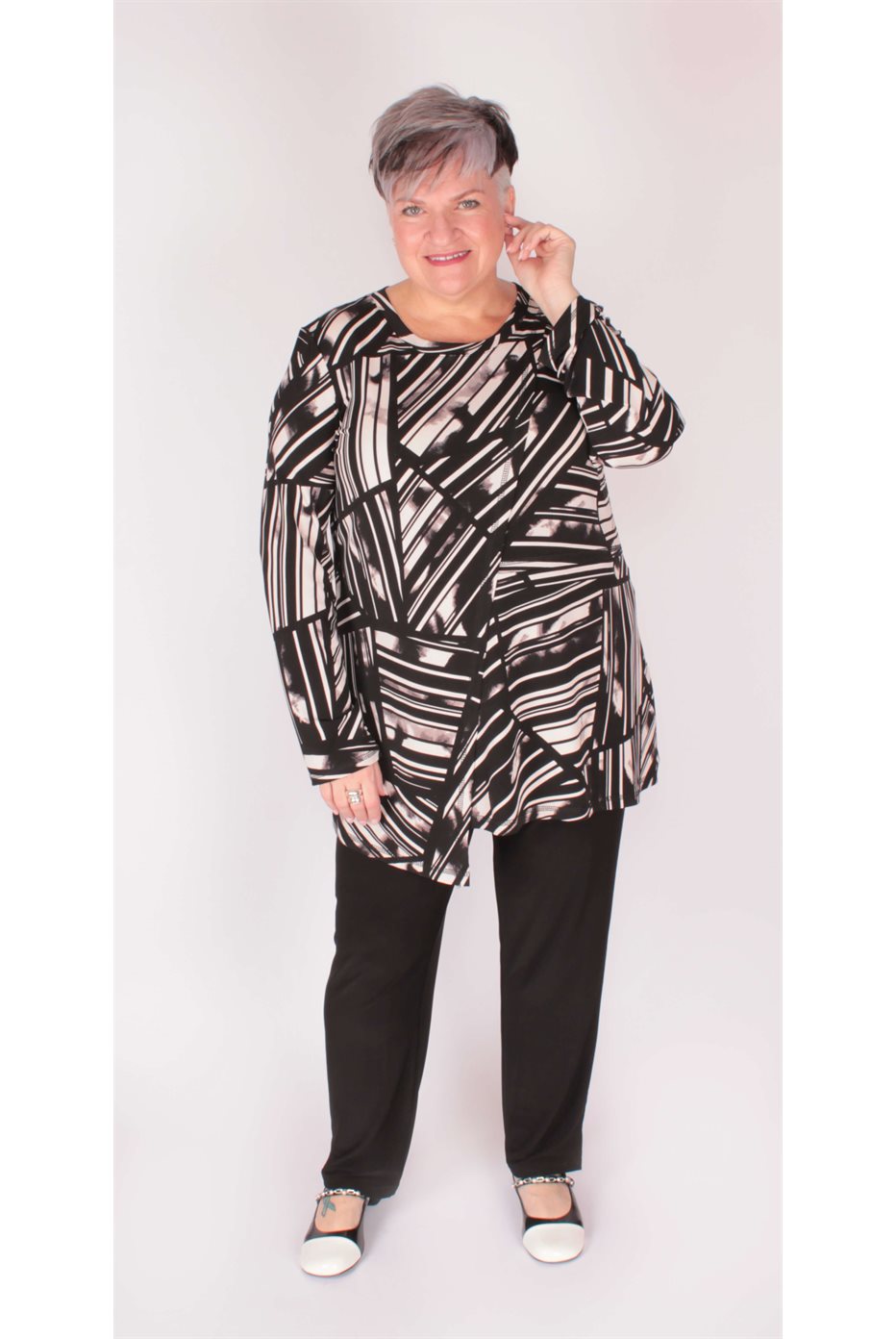 Black / Multi Multi Abstract Top